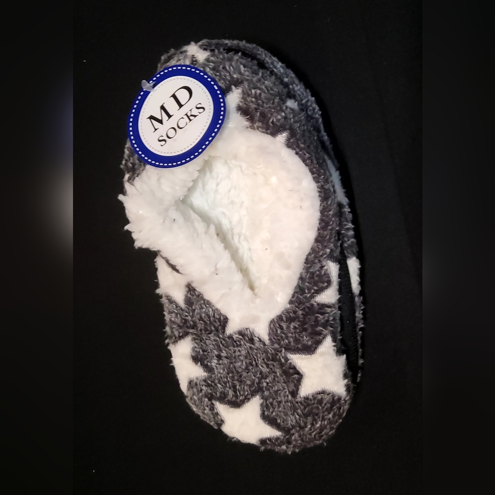 MD Socks- grey and white stars slipper